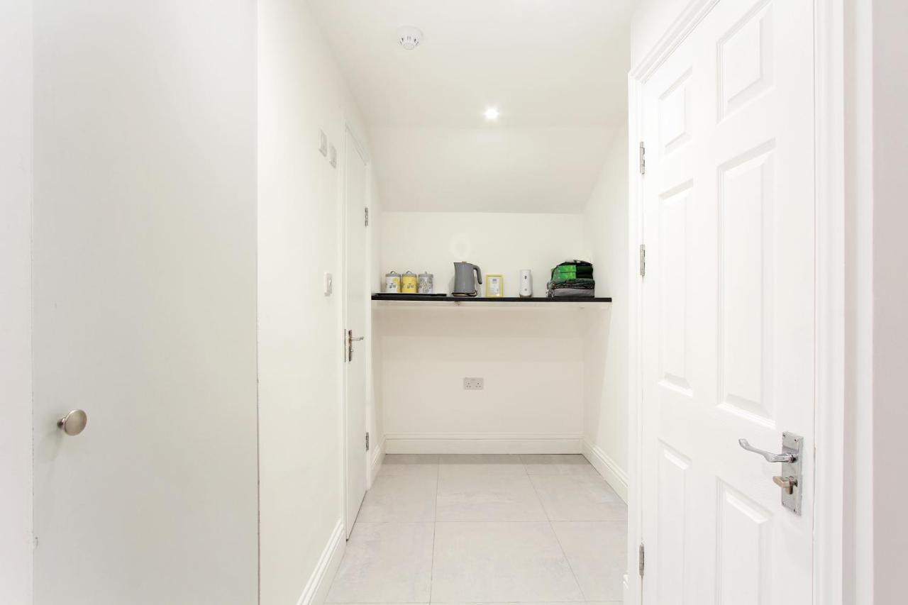 Splendid Flat In Kensington Olympia Apartment London Bagian luar foto