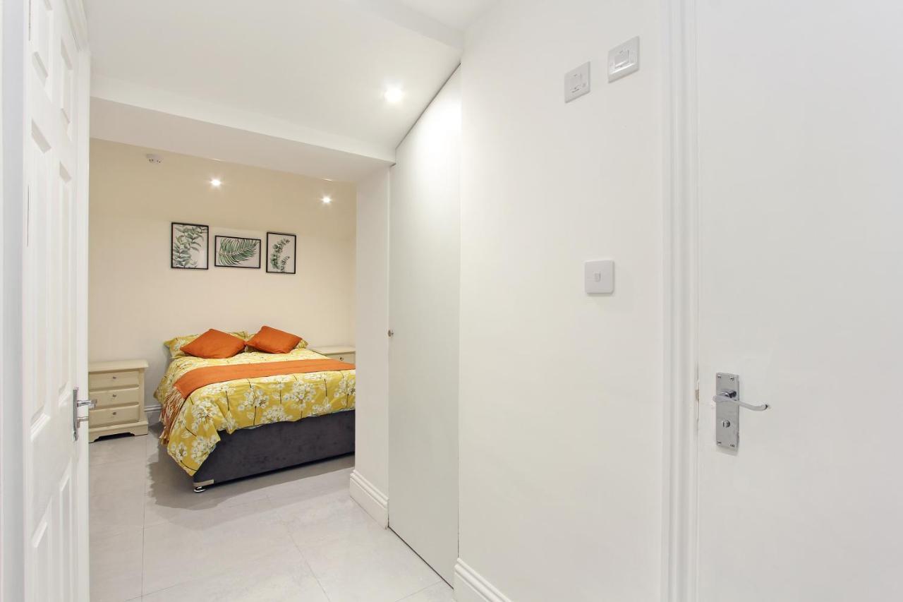 Splendid Flat In Kensington Olympia Apartment London Bagian luar foto